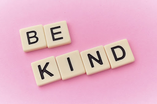 Free be kind word on pink background image, public domain CC0 photo.