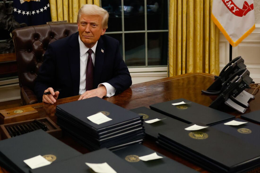 President Donald Trump signs executive orders on January 20, 2025